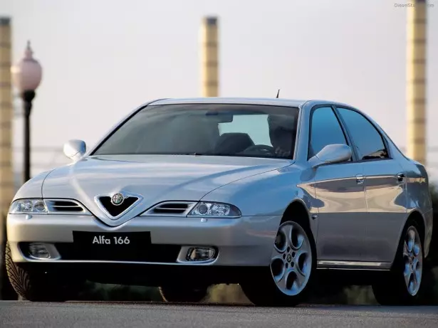 Alfa-Romeo-166