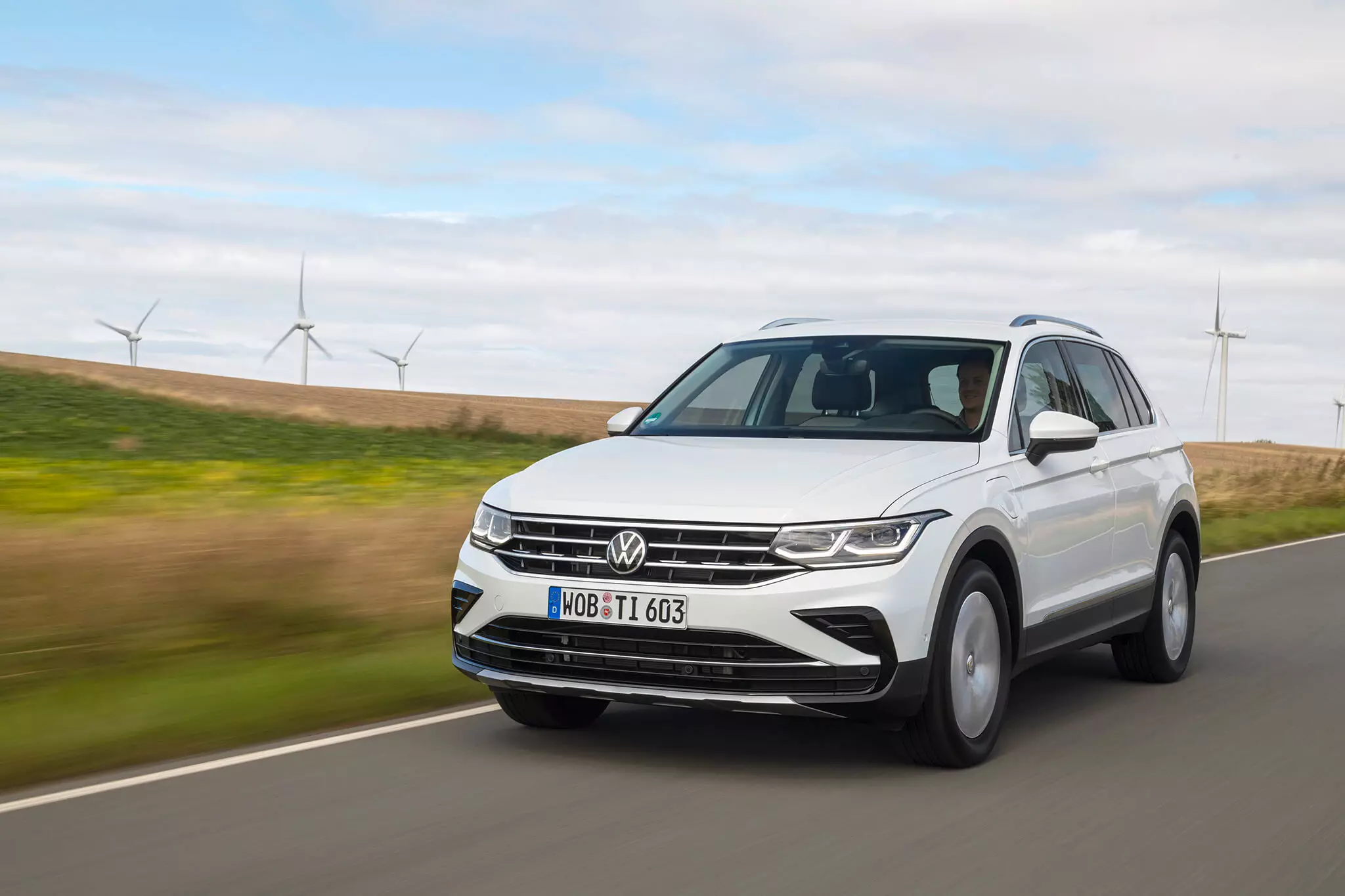 Volkswagen Tiguan eHybrid (Фольксваген Тигуан)