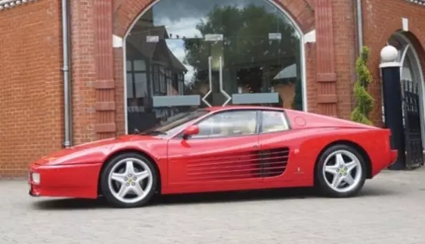 រថយន្ត Ferrari Testarossa