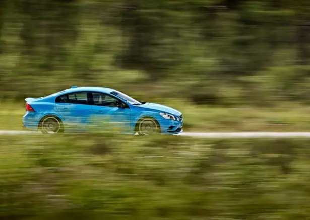 I-Volvo S60 Polestar