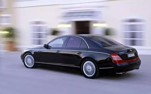 Maybach 57S ለመንዳት እምቢ ብለዋል? አናደርግም! 23562_3