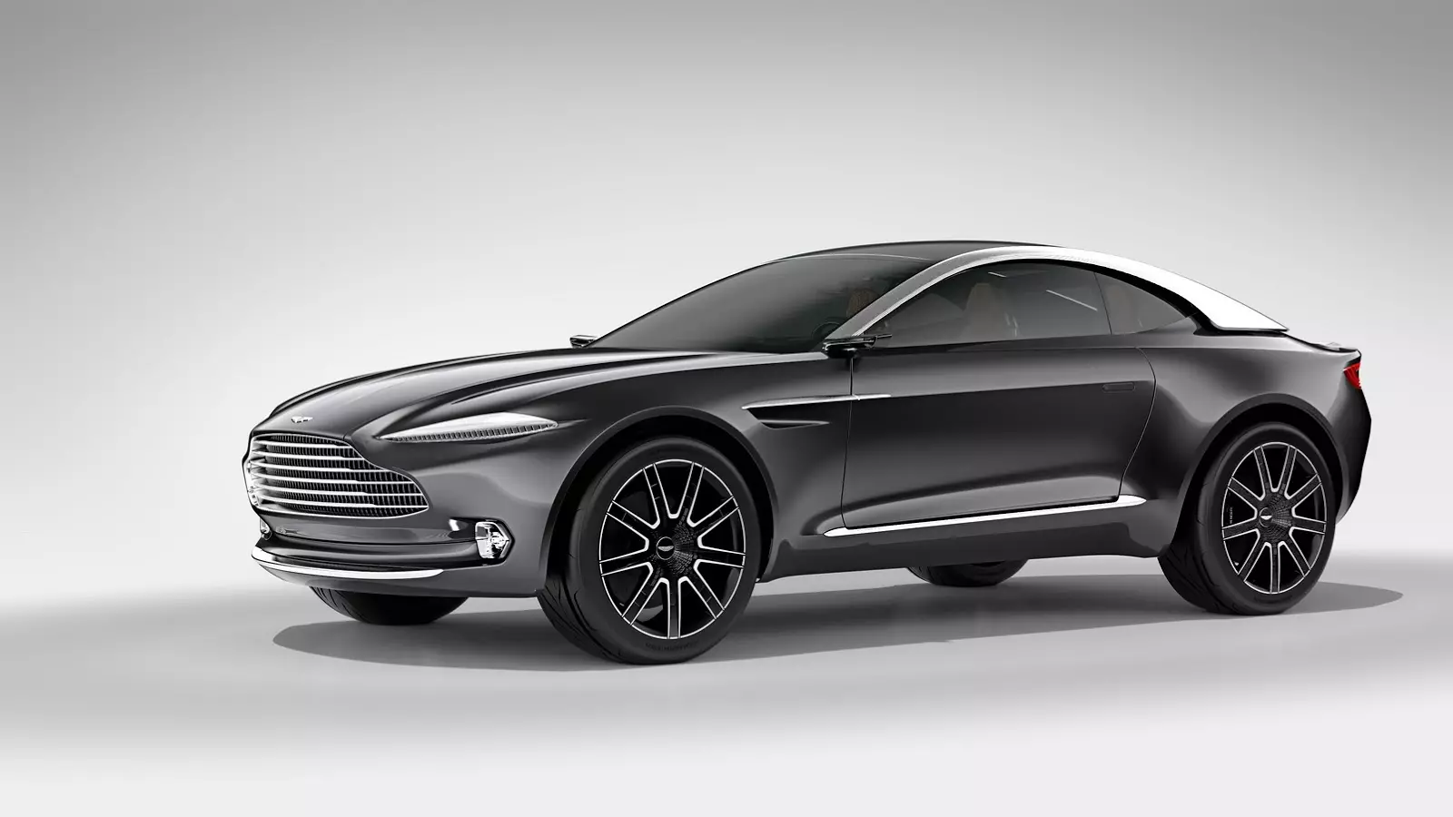 Aston Martin DBX 2016 року випуску