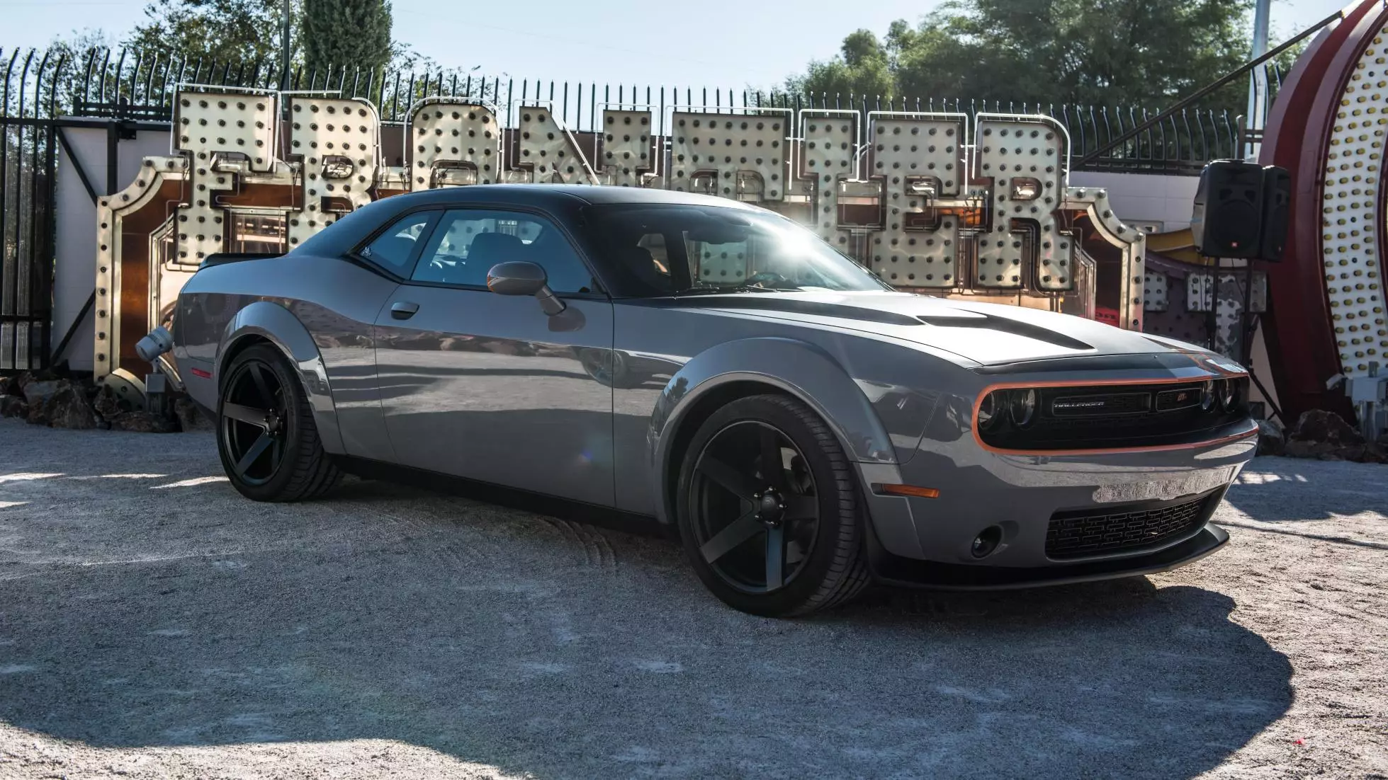 Dodge Challenger GT AWD - тулы тәгәрмәчле Франкенштейн 23904_2