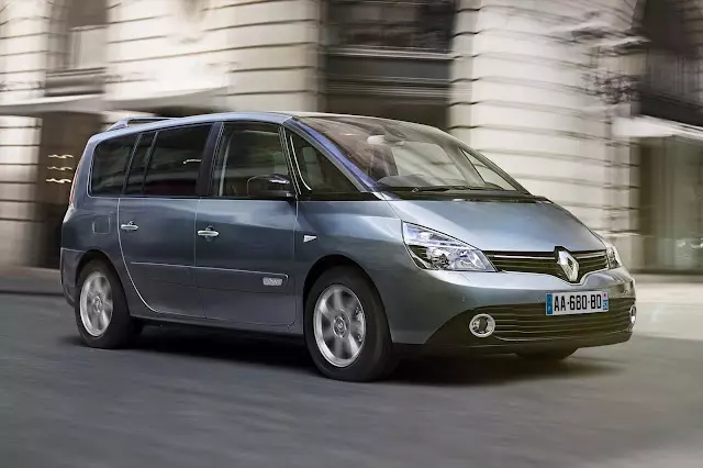 Cuireann Renault facelift Espace i láthair 23994_2