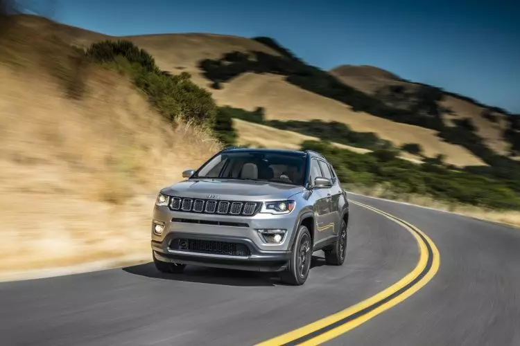 2017 Jeep Compass przód