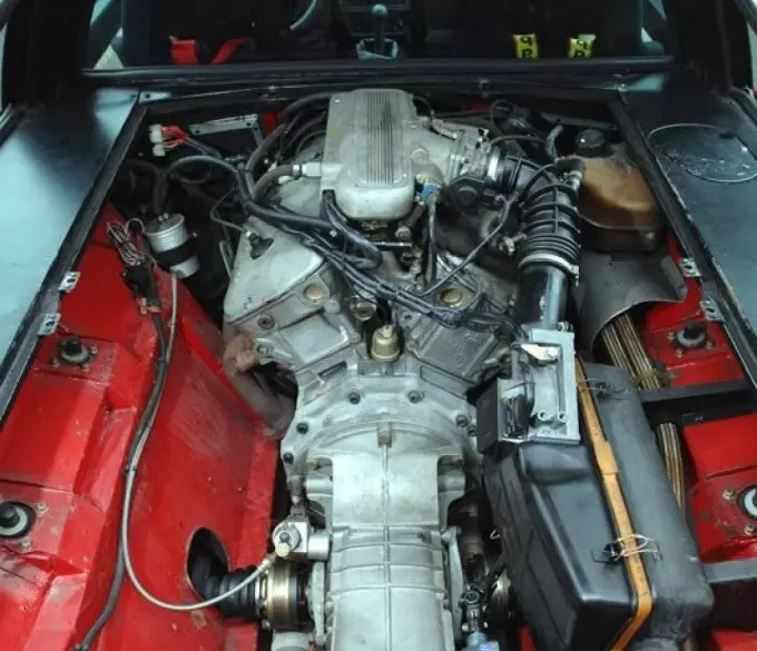 Alfa romeo Alfasud Sprint 6C engine