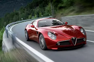 Alfa Romeo 4C, et spark i krisen 24119_2