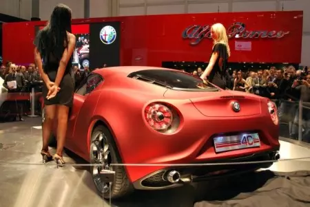 Alfa Romeo 4C, אַ בריק אין דעם קריזיס 24119_6