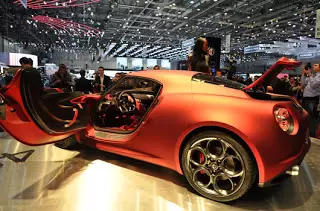 Alfa Romeo 4C - удар в кризис 24119_8