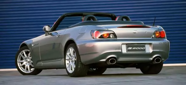 नवीन Honda S2000 वाटेत? चला आपली बोटे ओलांडूया! 24249_1