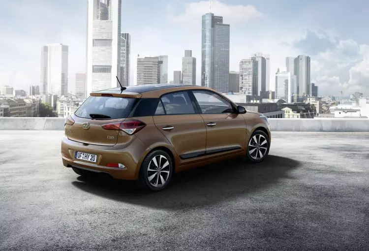 Hyundai i20 2015 ២