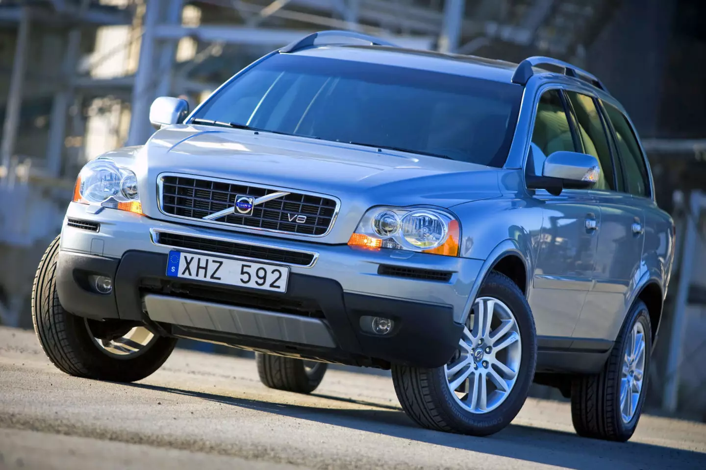 Ang Volvo XC90 V8