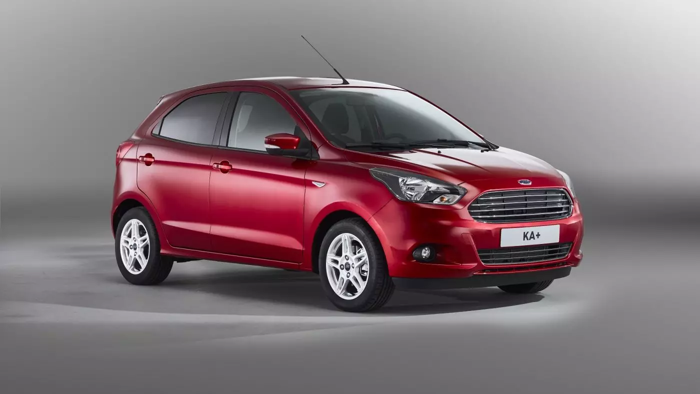 New Ford KA +: diẹ fun, aláyè gbígbòòrò ati ti ọrọ-aje 24352_2