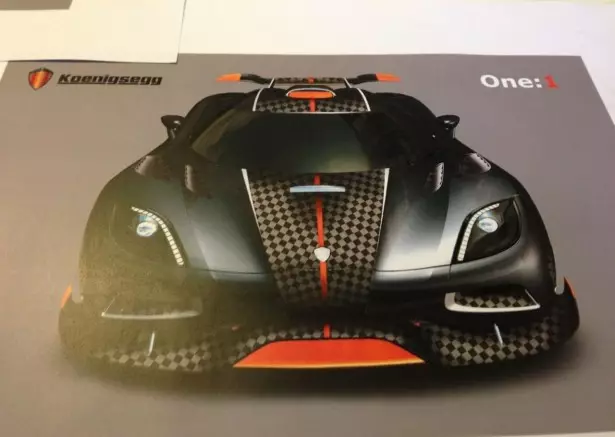 Koenigsegg አንድ: 1 - አምስት ሞዴሎች ብቻ እና ለቻይና ገበያ ብቻ 24578_2