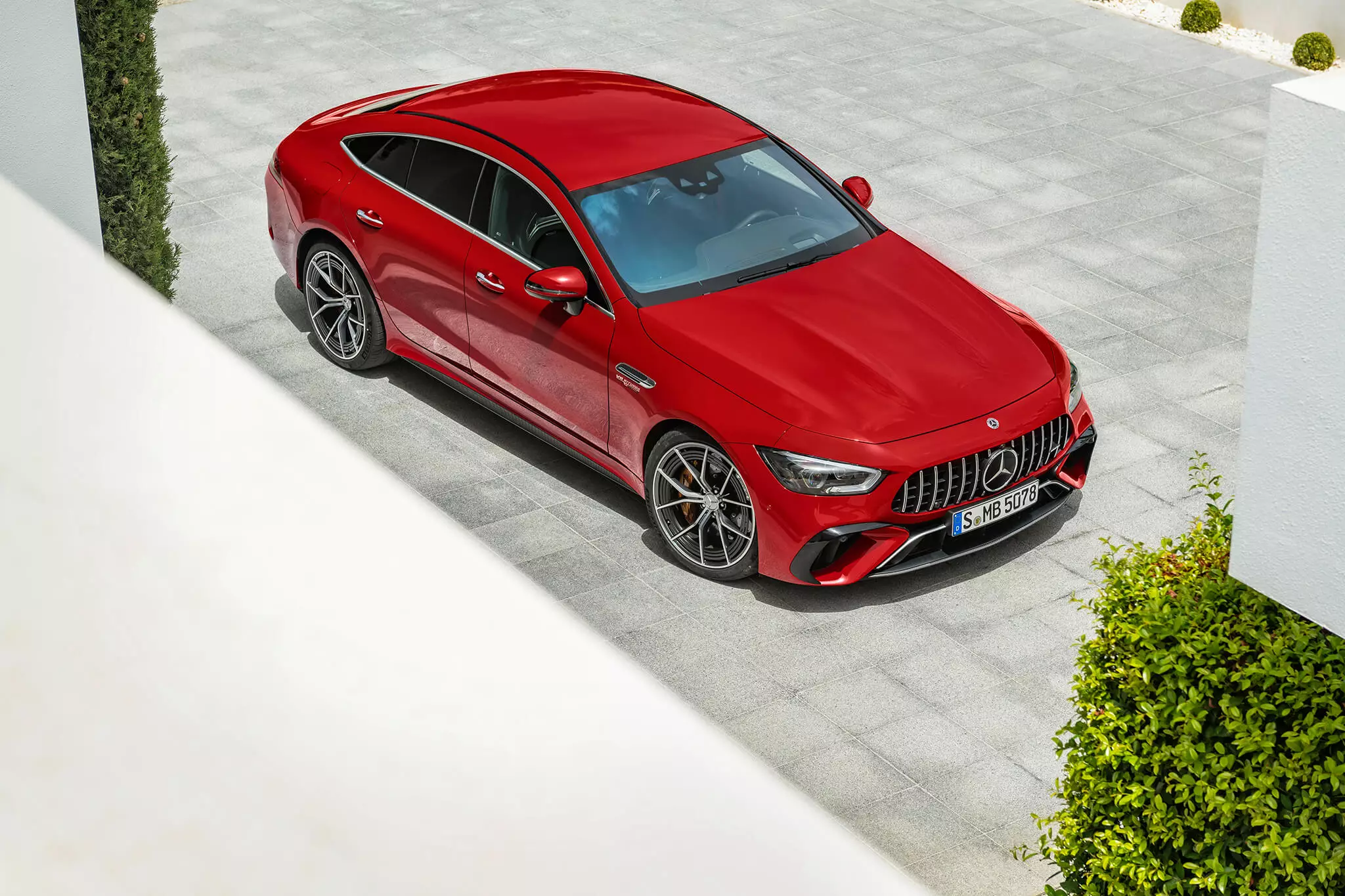 Mercedes-AMG GT 63 S E ការសម្តែង