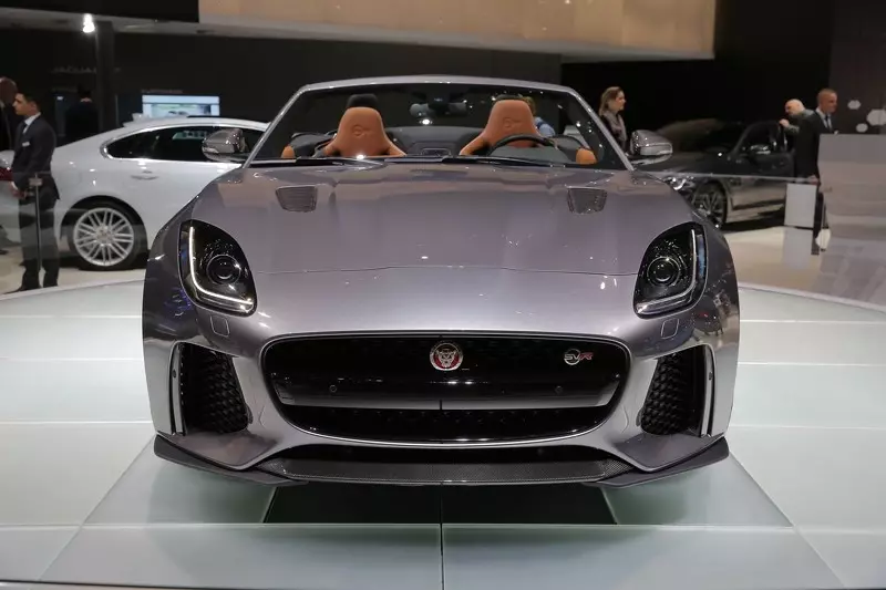 Jaguar F-Type SVR: kateca kun ungegoj elstarantaj 24847_1