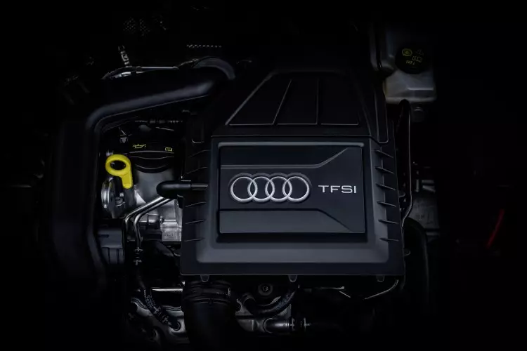 Audi A3 (34) min