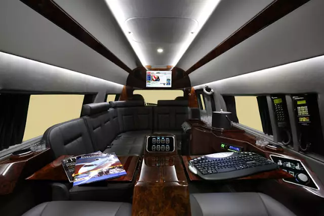 Mercedes Srinter JetVan: Luxury on 4 wheels 25167_3