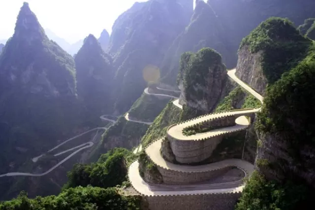 heaven_linking_avenue_kina