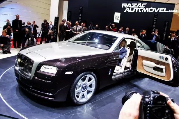 URoll Royce Wraith