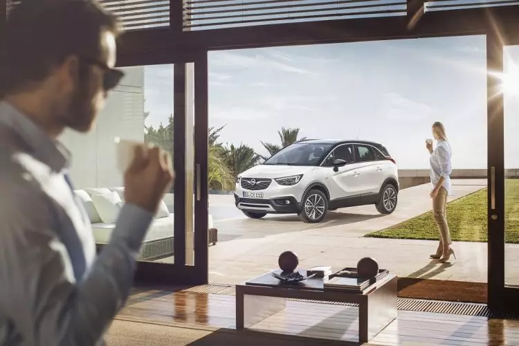 یہ نیا Opel Crossland X ہے۔ 25774_3