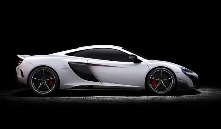 迈凯轮-675LT-16