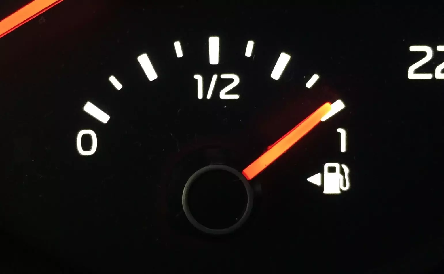 fuel indicator arrow