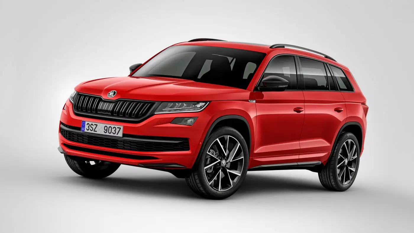 يېڭى Skoda Kodiaq Sportline جەنۋەگە كېلىشتىن بۇرۇن لىسبوننى ئېكىسكۇرسىيە قىلدى 26384_1