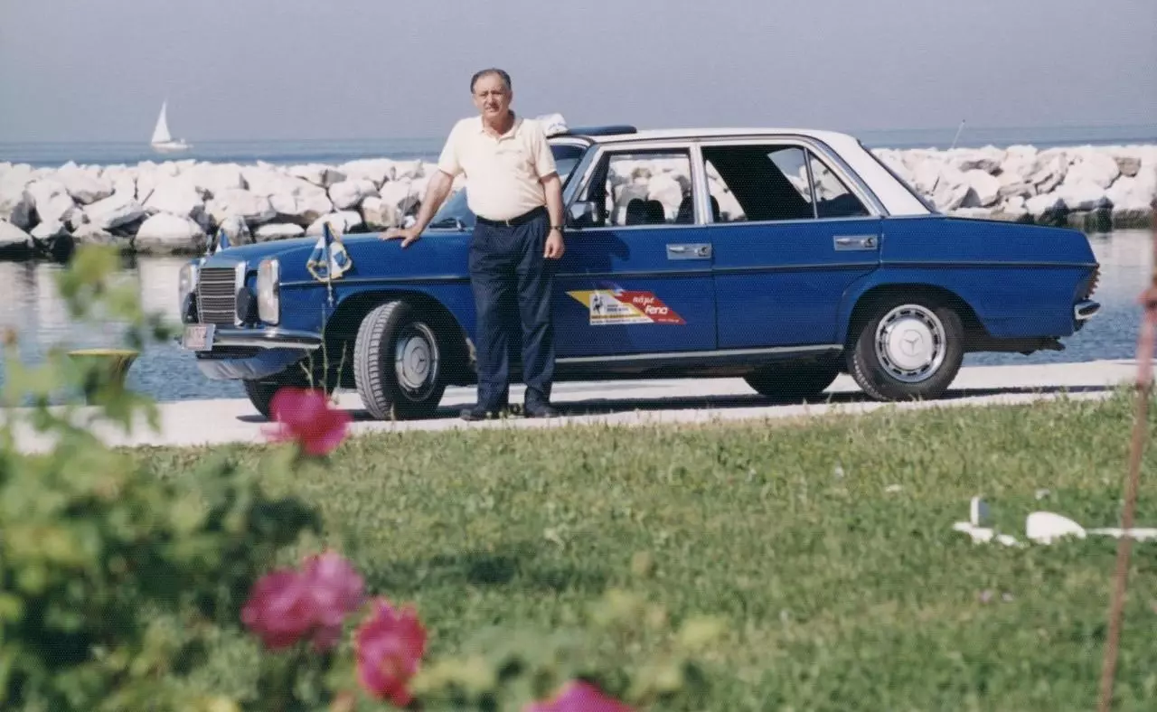 A historia do Mercedes-Benz 200D que percorreu 4,6 millóns de quilómetros 26414_1