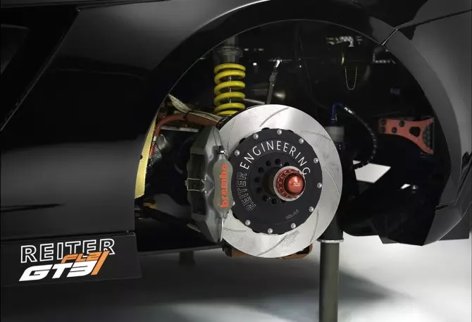 2013-Reiter-Engineering-Lamborghini-Gallardo-GT3-FL2-Cơ khí-Hệ thống treo-1280x800