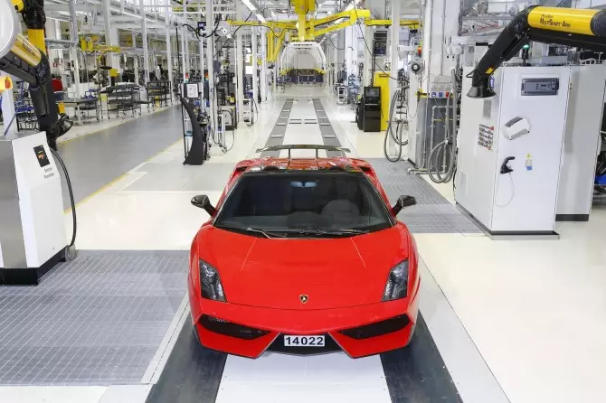 Dernière Gallardo et chaîne de montage Lamborghini Team 2