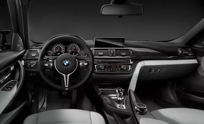 BMW M3 Sedan - Interieur