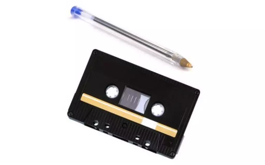 cassette et stylo