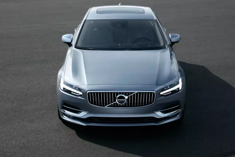 Magas első Volvo S90 Mussel Blue