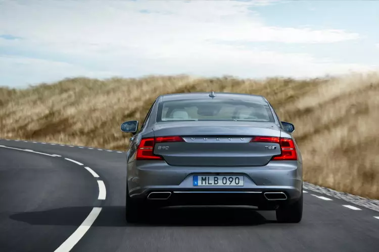 Volvo S90 Detroit'te görücüye çıktı 27364_2