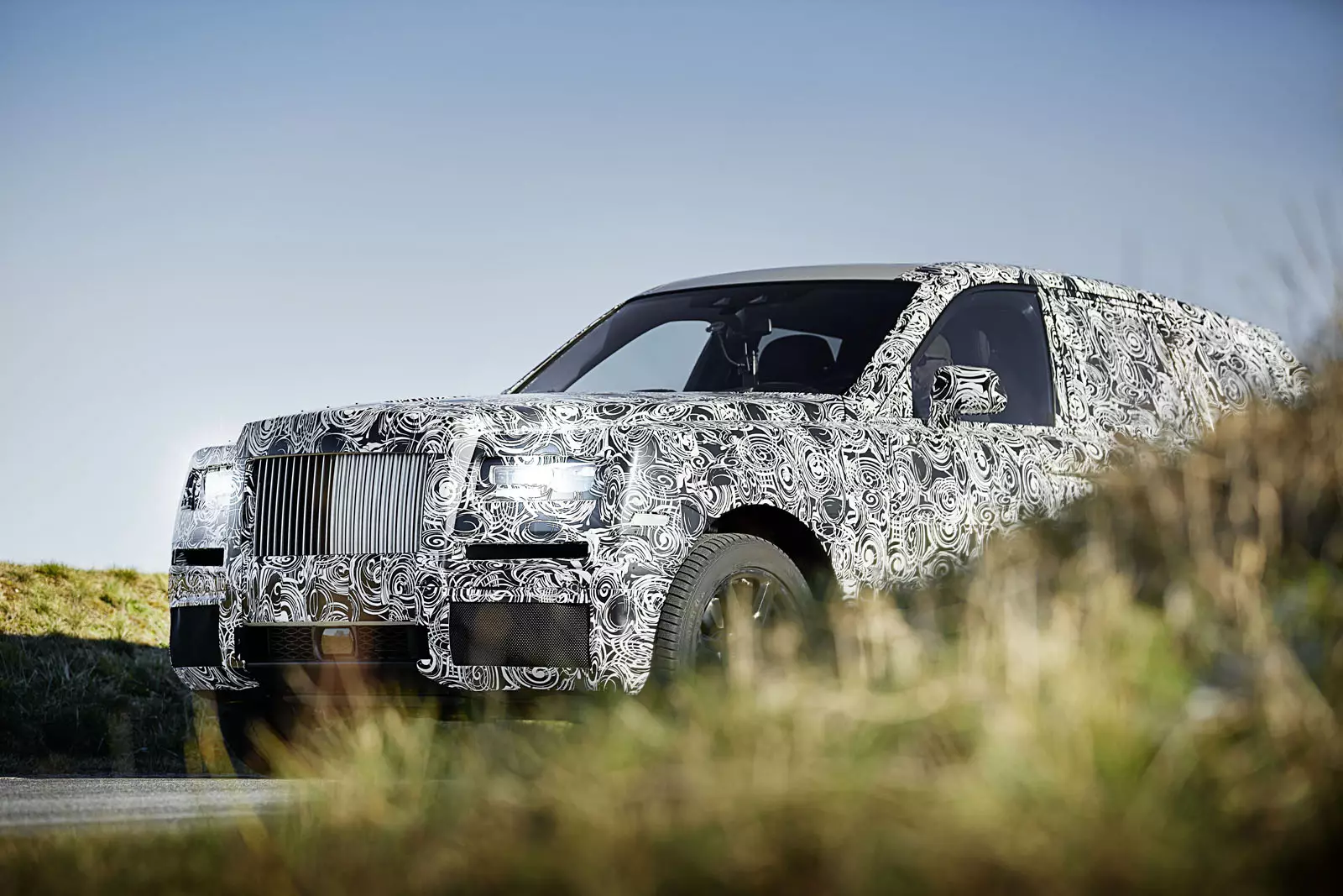 Rolls-Royce deyir ki, Bentley Bentayga kamuflyajlı Audi Q7-dir 2749_1