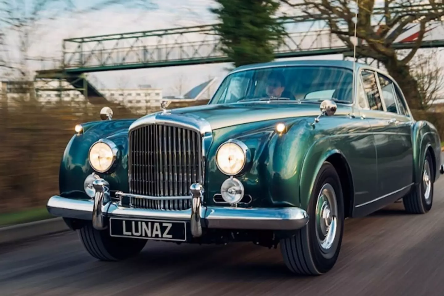 Bentley S2 קאָנטינענטאַל פליענדיק ספּור עלעקטריק לונאַז