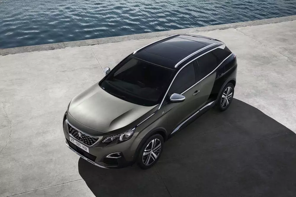 Peugeot 3008 GT-8 |