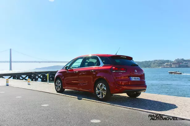 Novi Citroen C4 Picasso1