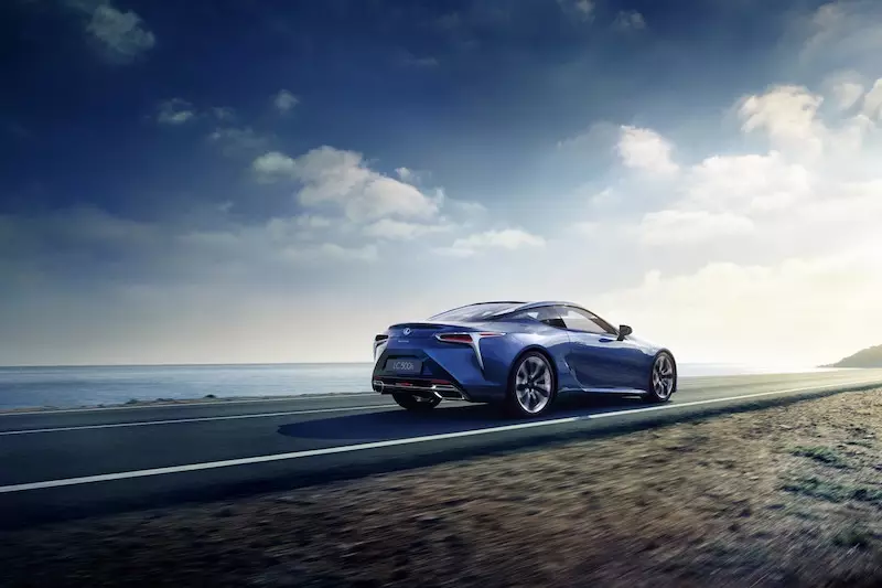 “Lexus LC 500h”