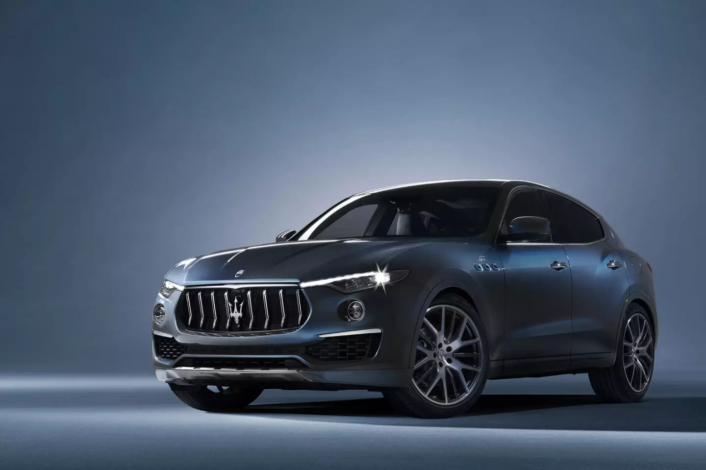 Maserati Levante ປະສົມ