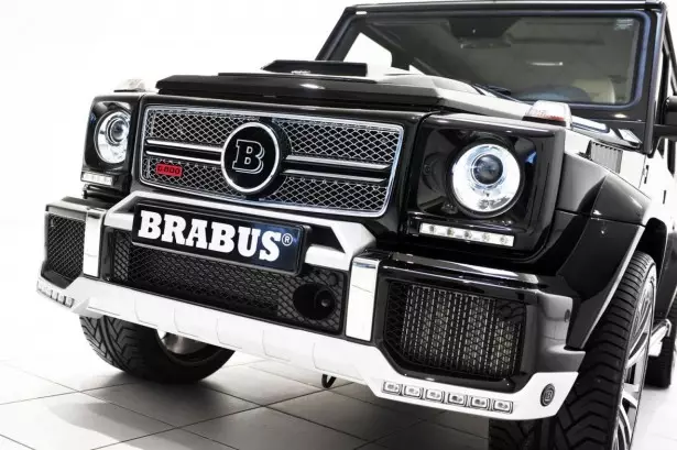 Mercedes Brabus G800 ៣