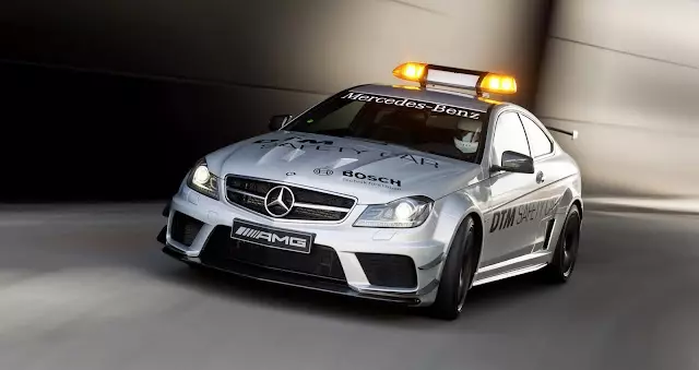 Mercedes C63 AMG Black Series Coupé estas la nova Sekurecaŭto de DTM por la 2012-datita sezono 28606_1