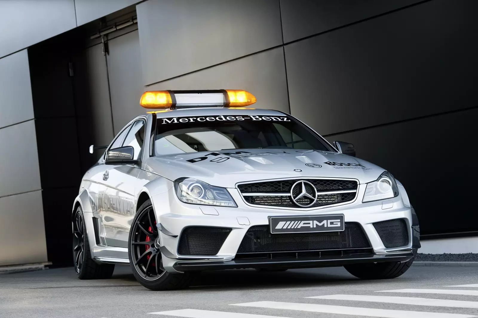 Mercedes C63 AMG Black Series Coupé ialah Kereta Keselamatan baharu DTM untuk musim 2012 28606_3