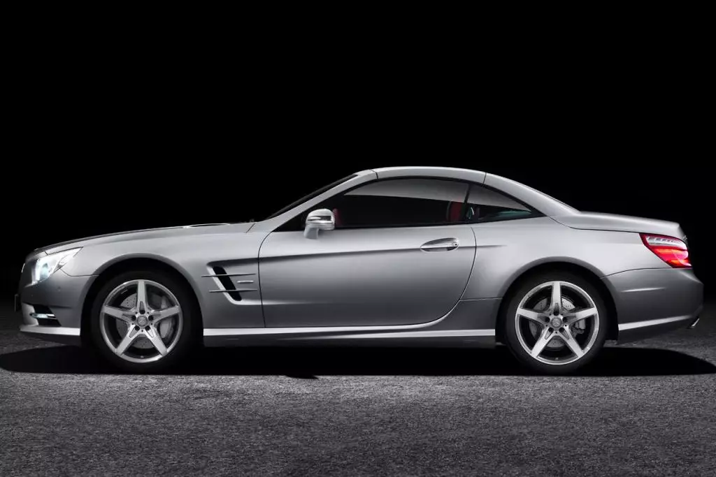 Official images of the new Mercedes SL 2013 28683_2