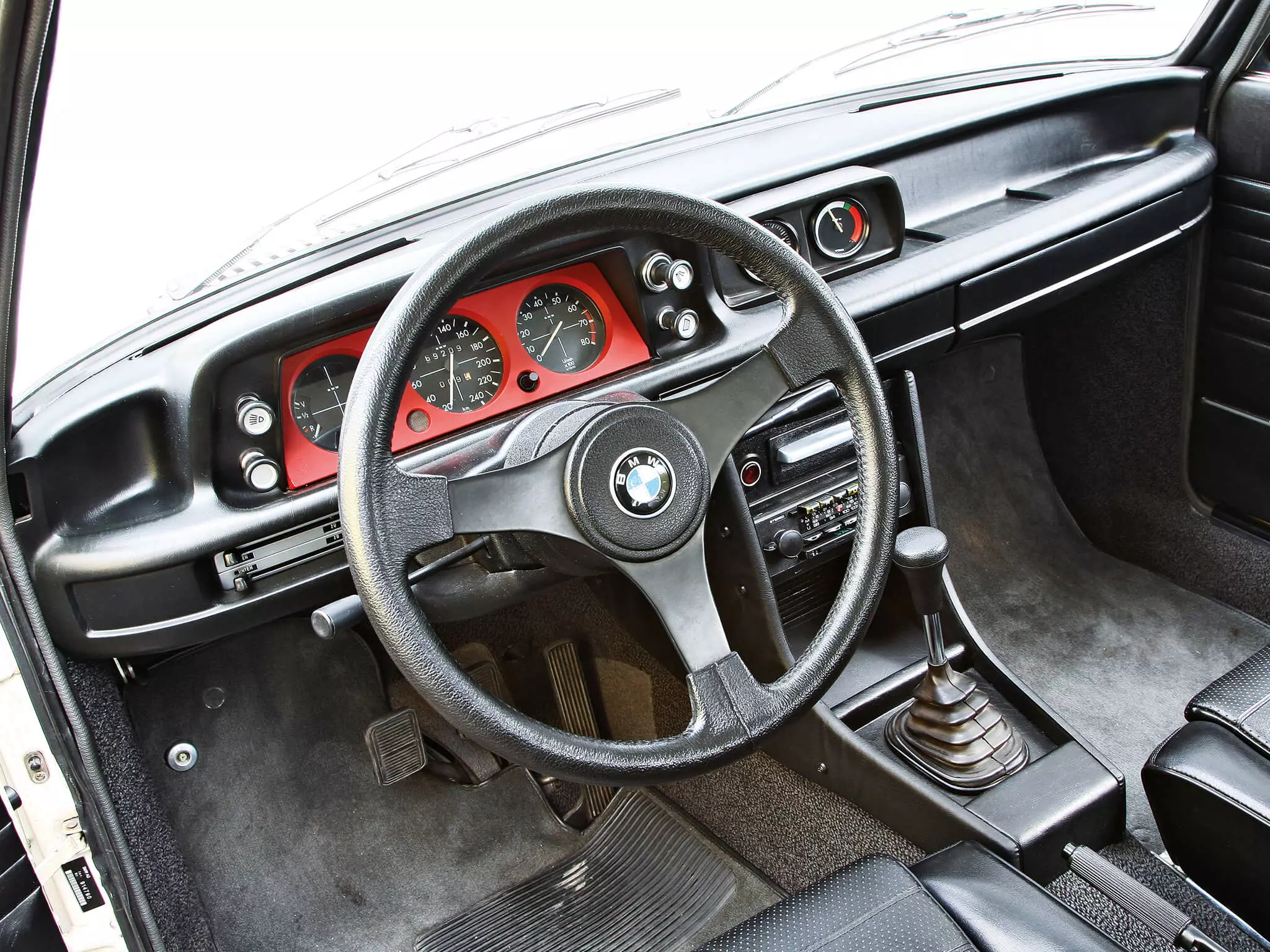 BMW 2002 Turbo interiör