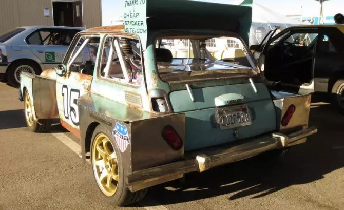 24-uair-de-liomóidí-loighic-cén fáth-nach-tóg-a-lár-Engined-saab-powered-honda-600-photo-493368-s-787x481