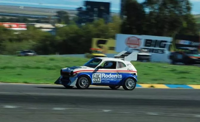 24-hours-of-lemons-logic-sei-kwete-kuvaka-a-mid-engined-saab-powered-honda-600-photo-493382-s-787x481