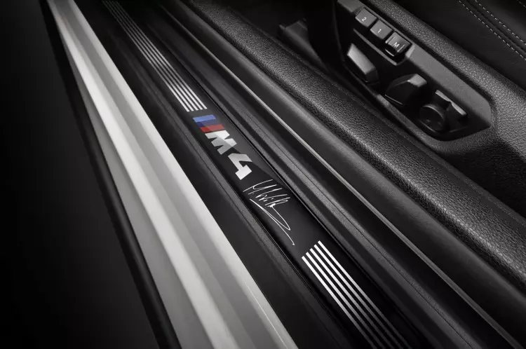 2015-BMW-M4-DTM-Champion-Edition-Detail-1-1680x1050