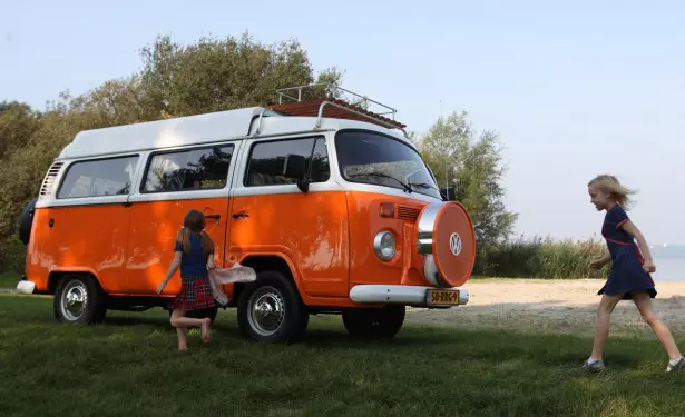 Volkswagen-T2-Camping-615x375